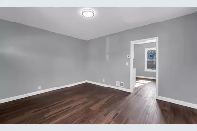 417  Island Ave Ave, Racine, WI 53405 - Photo 8