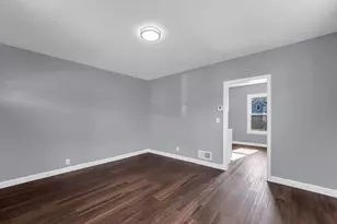 417 Island Ave Ave, Racine, WI 53405 - Photo 8