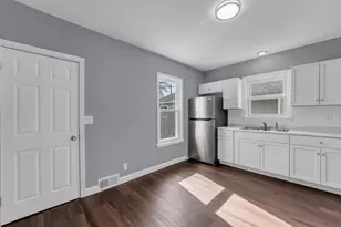 417 Island Ave Ave, Racine, WI 53405 - Photo 14