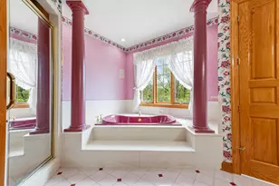 N78W13031 Country Club Ct, Menomonee Falls, WI 53051 - Photo 32