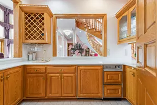 N78W13031 Country Club Ct, Menomonee Falls, WI 53051 - Photo 16