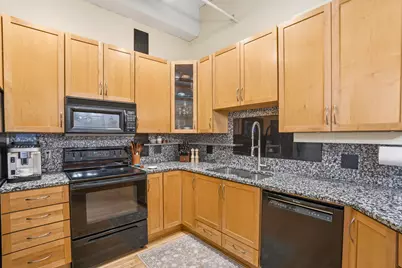 730 N Plankinton Ave #7A, Milwaukee, WI 53203 - Photo 10