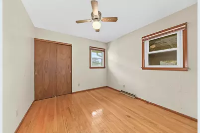 W149N8153  Winchester St, Menomonee Falls, WI 53051 - Photo 20