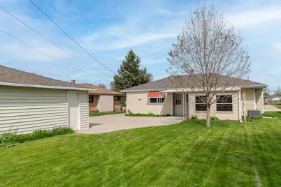 W149N8153  Winchester St, Menomonee Falls, WI 53051 - Photo 8