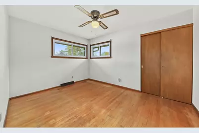 W149N8153  Winchester St, Menomonee Falls, WI 53051 - Photo 18