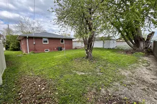 2109 87th Pl, Kenosha, WI 53143 - Photo 18