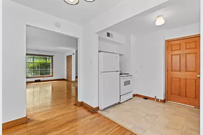 4108 N Bartlett Ave #4110, Shorewood, WI 53211 - Photo 6
