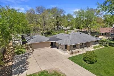 W172N9751  Division Rd, Germantown, WI 53022 - Photo 2