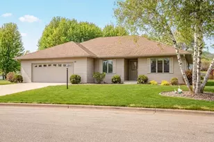 2723 Meadow Lark Ln, Holmen, WI 54636 - Photo 1