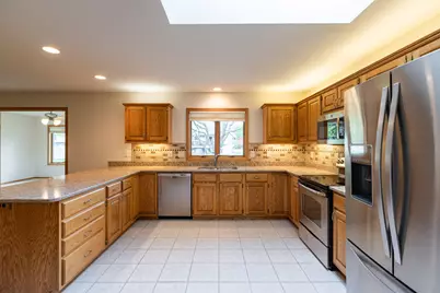 2723  Meadow Lark Ln, Holmen, WI 54636 - Photo 8