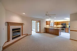 2723 Meadow Lark Ln, Holmen, WI 54636 - Photo 12