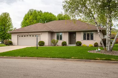 2723 S Meadow Lark Ln, Holmen, WI 54636 - Photo 1