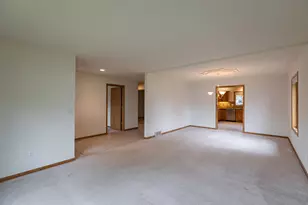 2723 Meadow Lark Ln, Holmen, WI 54636 - Photo 8