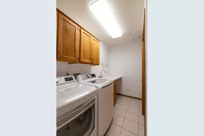 2723 S Meadow Lark Ln, Holmen, WI 54636 - Photo 14