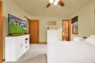 4953 Lake Dr, West Bend, WI 53095 - Photo 14