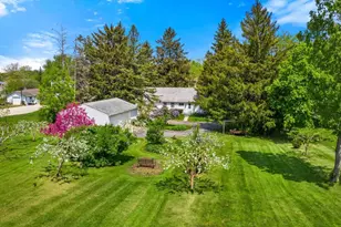 2901 W Forest Hill Ave, Franklin, WI 53132 - Photo 4