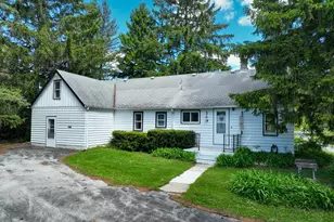 2901 W Forest Hill Ave, Franklin, WI 53132 - Photo 2