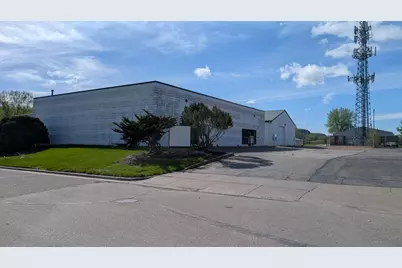 2320  Cunningham St, La Crosse, WI 54603 - Photo 2