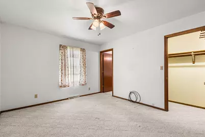 1015  Squire Ln, West Bend, WI 53090 - Photo 22