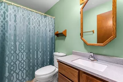 1015  Squire Ln, West Bend, WI 53090 - Photo 20