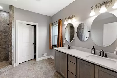 1360  Foxwood Pass, Oconomowoc, WI 53066 - Photo 28