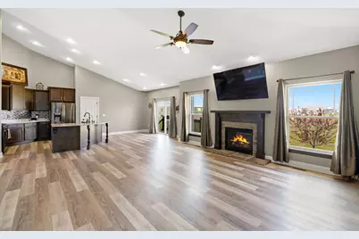1360  Foxwood Pass, Oconomowoc, WI 53066 - Photo 24