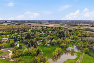 1387  Ponderosa Dr, Jackson, WI 53012 - Photo 38