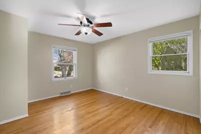 W150N8180  Manhatten Dr, Menomonee Falls, WI 53051 - Photo 22