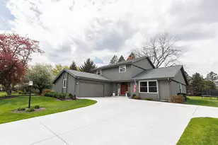 4 Cherrywood Ct, Racine, WI 53402 - Photo 1