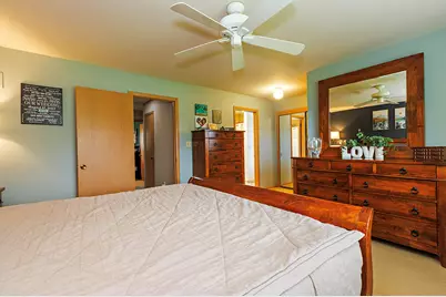 4  Cherrywood Ct, Racine, WI 53402 - Photo 22