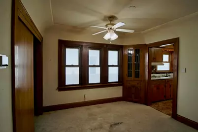 2196 S 79th St, West Allis, WI 53219 - Photo 12