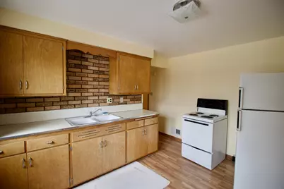 2196 S 79th St, West Allis, WI 53219 - Photo 18