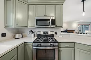 1079 Lakeland Way, Geneva, WI 53147 - Photo 6