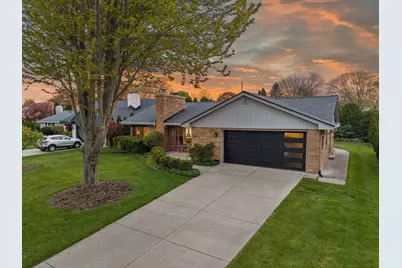 6419 N Lake Dr, Fox Point, WI 53217 - Photo 44