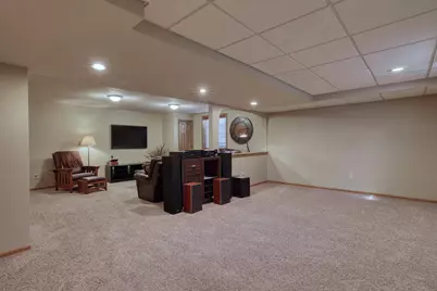N58W24383  Clover Dr, Sussex, WI 53089 - Photo 36