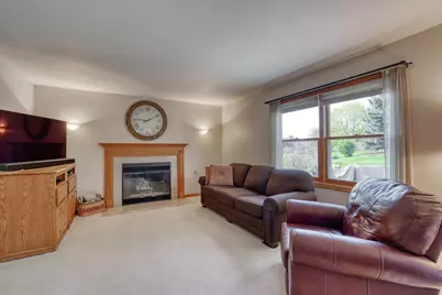 N58W24383  Clover Dr, Sussex, WI 53089 - Photo 14
