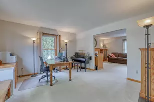N58W24383 Clover Dr, Sussex, WI 53089 - Photo 16