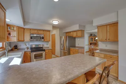 N58W24383  Clover Dr, Sussex, WI 53089 - Photo 10
