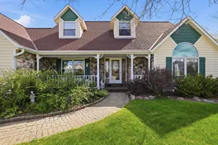 211 Erin Ct, West Bend, WI 53095 - Photo 42