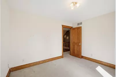 211  Erin Ct, West Bend, WI 53095 - Photo 28