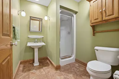 211  Erin Ct, West Bend, WI 53095 - Photo 20