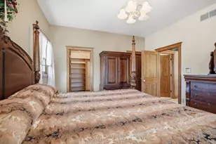 211 Erin Ct, West Bend, WI 53095 - Photo 24