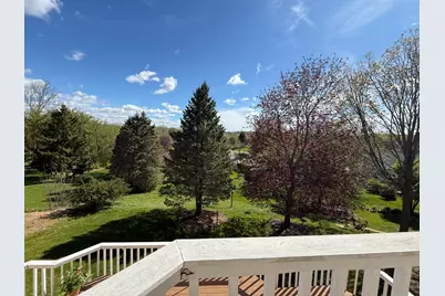 211  Erin Ct, West Bend, WI 53095 - Photo 38