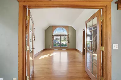 211  Erin Ct, West Bend, WI 53095 - Photo 14