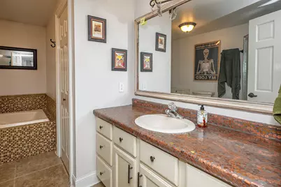 W5594  Briarwood Rd, Sugar Creek, WI 53121 - Photo 32