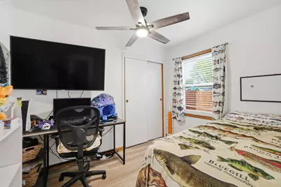 6800 W Ohio Ave, Milwaukee, WI 53219 - Photo 12