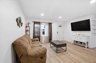 6800 W Ohio Ave, Milwaukee, WI 53219 - Photo 6