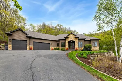 W6104  Valley Pl, Onalaska, WI 54636 - Photo 2