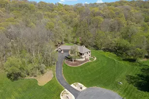 W6104 Valley Pl, Onalaska, WI 54636 - Photo 1