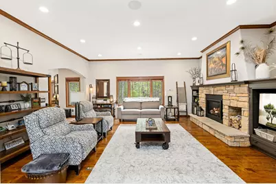 W6104  Valley Pl, Onalaska, WI 54636 - Photo 8